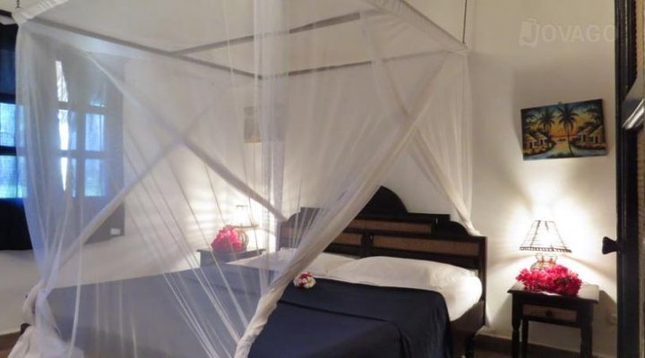 Karibuni Villas & Cottages