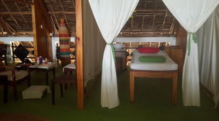 Karibuni Villas & Cottages