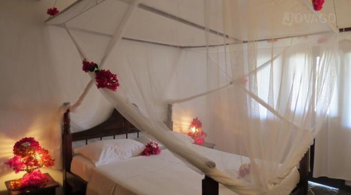 Karibuni Villas & Cottages