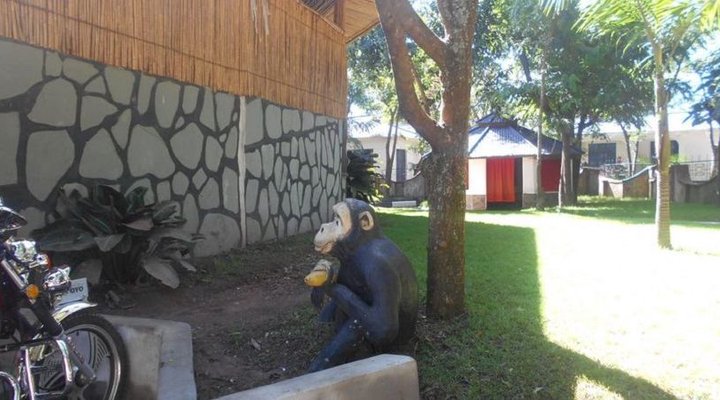 Giraffe Garden Hotel