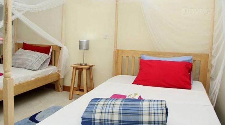 Blue Hummingbirds B & B