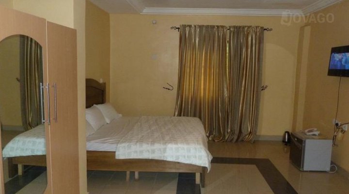 Chicago Royal Suite