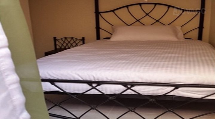 Catch 22 Lounge & Lodge