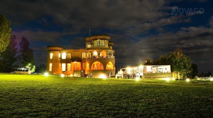 Tafaria Castle & Country Lodge