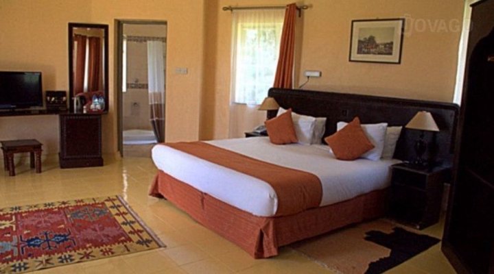 Tafaria Castle & Country Lodge