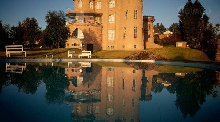 Tafaria Castle & Country Lodge