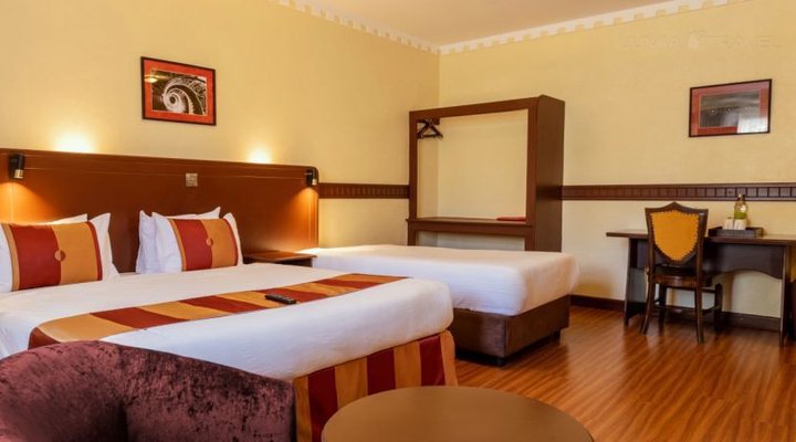 Tafaria Castle & Country Lodge