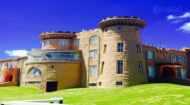 Tafaria Castle & Country Lodge