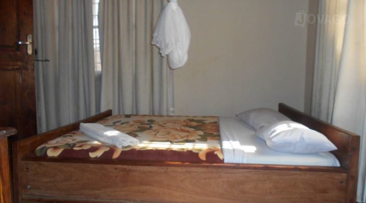 Hotel Baling'onye Kalebela