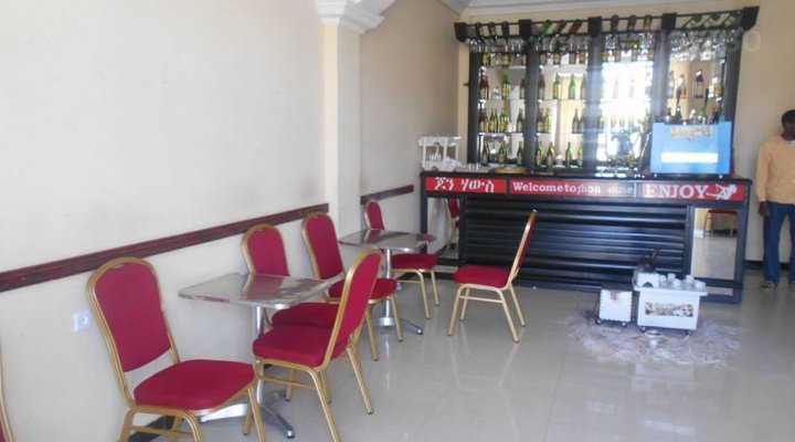 John Hotel