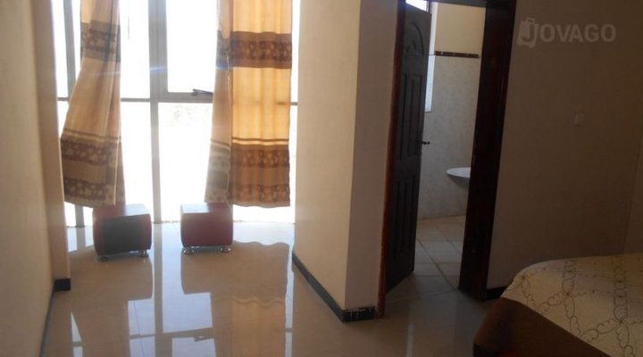 John Hotel