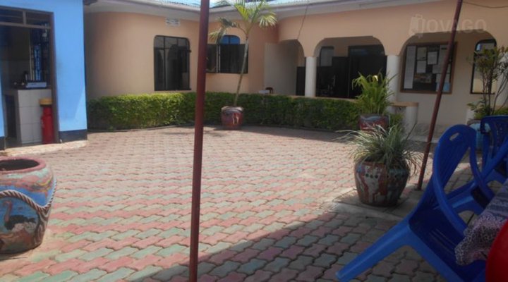 Twiga Home Hostel