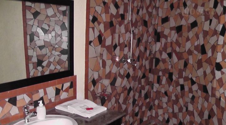 Mahogany Springs Luxury Lodge