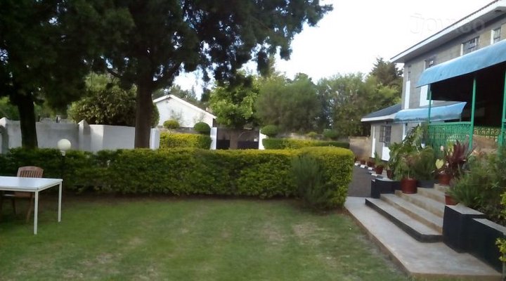 La Villa Suites and Guest House