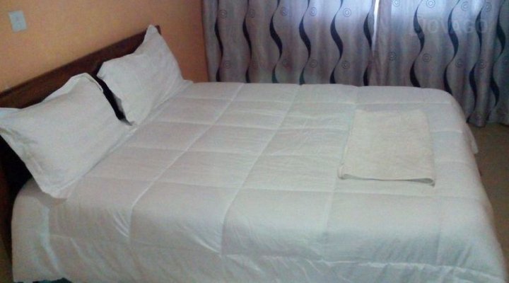 La Villa Suites and Guest House