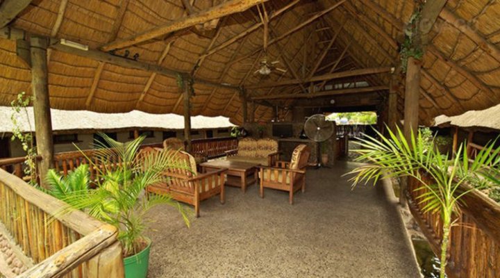 Ngolide Lodge