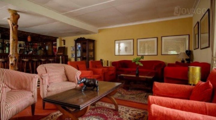 Mount Meru Game Lodge