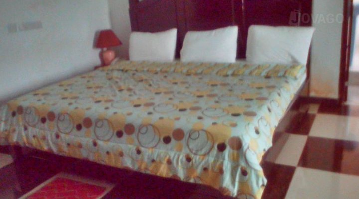 Golda Hotel