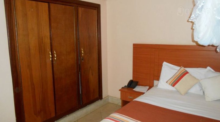 Petit Bassam Hotel