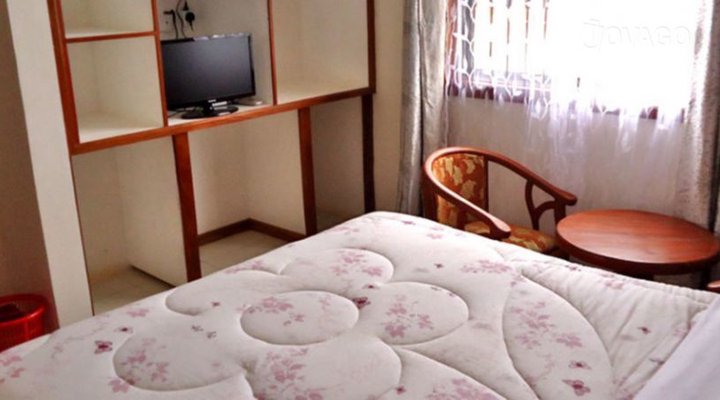 Nzoroko Hotel