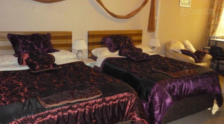 Providence Royale Guest House