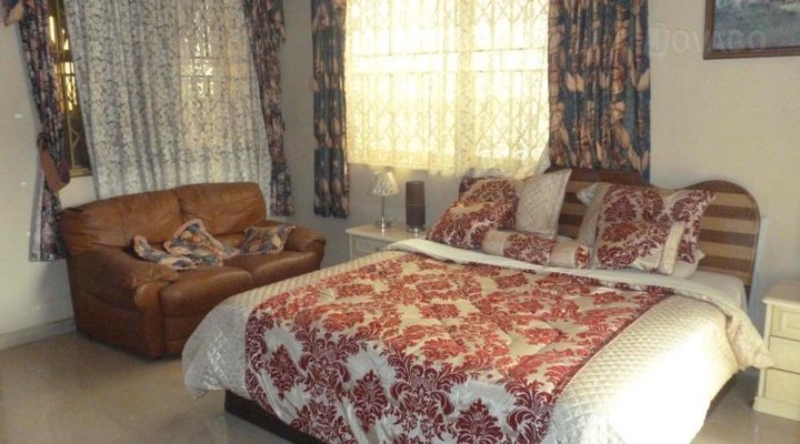 Providence Royale Guest House