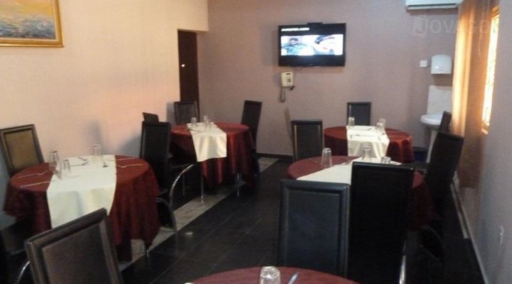 Cardinal Hotel & Resort