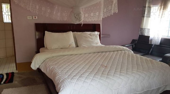 Matvilla Beach Lodge and Campsite