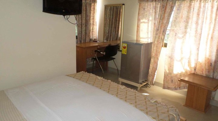 Royal Gold Executive Hotel