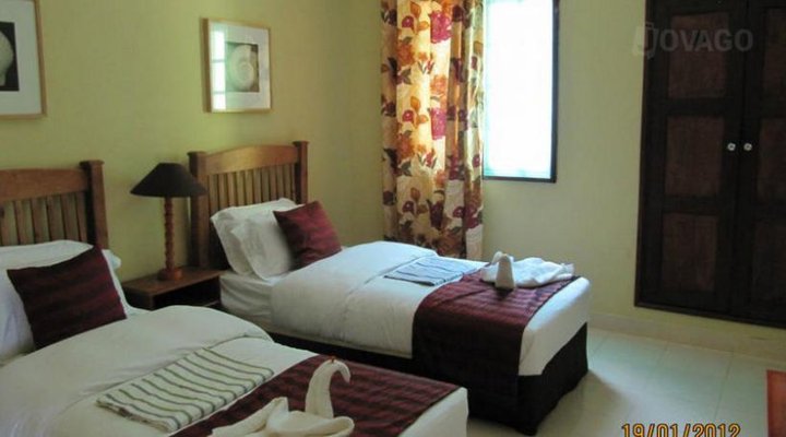 Tri-M Waves Lodge
