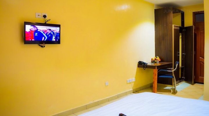 Fourth Parklands Hotel