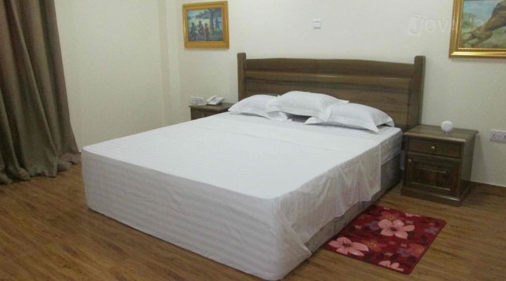 Ampomaah Tourist Hotel