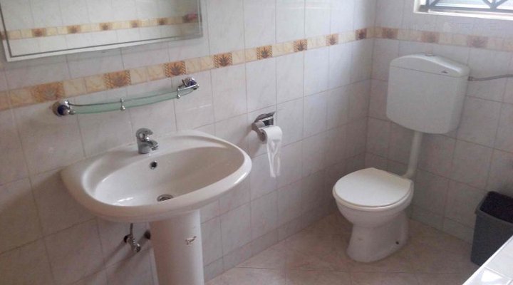 Krakye Executive Lodge