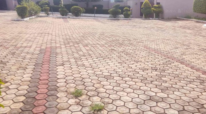 Krakye Executive Lodge