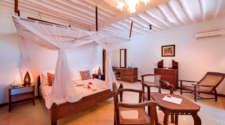 Diamonds Mapenzi Beach