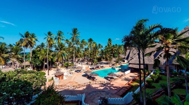 Diamonds Mapenzi Beach