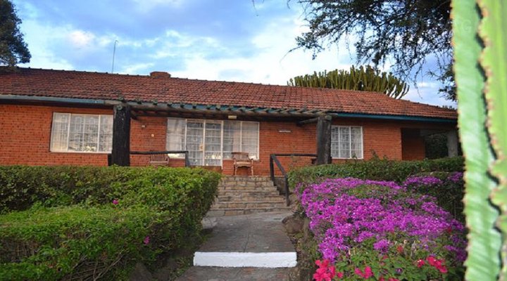 Jacaranda Lake Elementaita Lodge