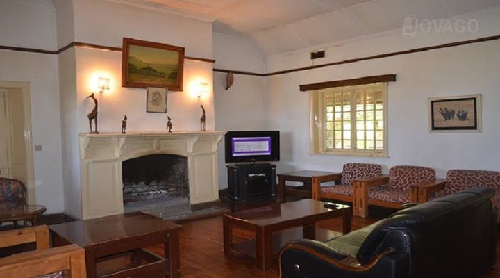 Jacaranda Lake Elementaita Lodge