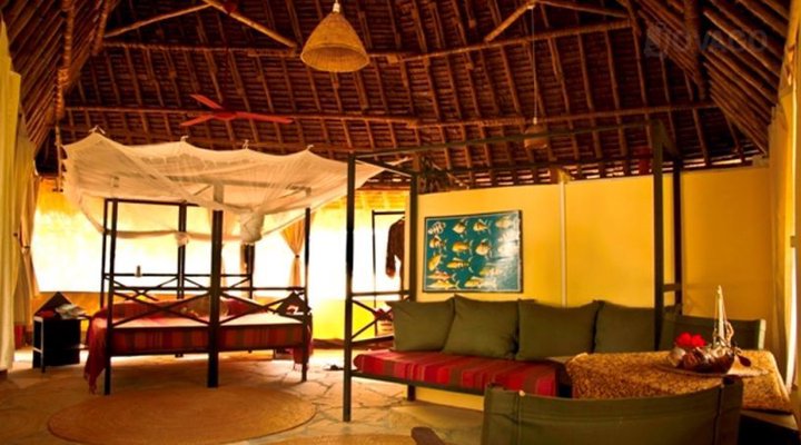 Mkoma Bay Tented Lodge