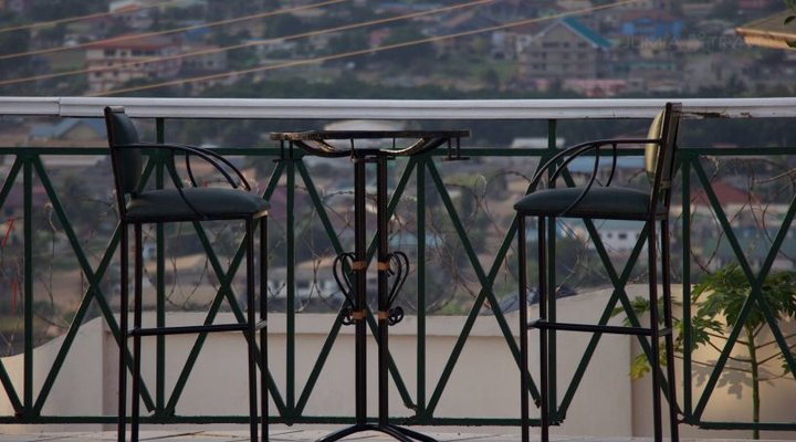 Hill View Hotel (McCarthy Hills)