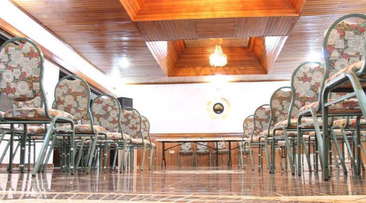 Hill View Hotel (McCarthy Hills)