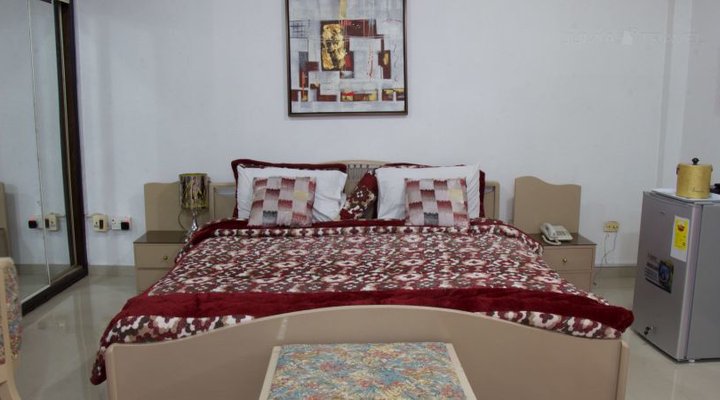 Hill View Hotel (McCarthy Hills)