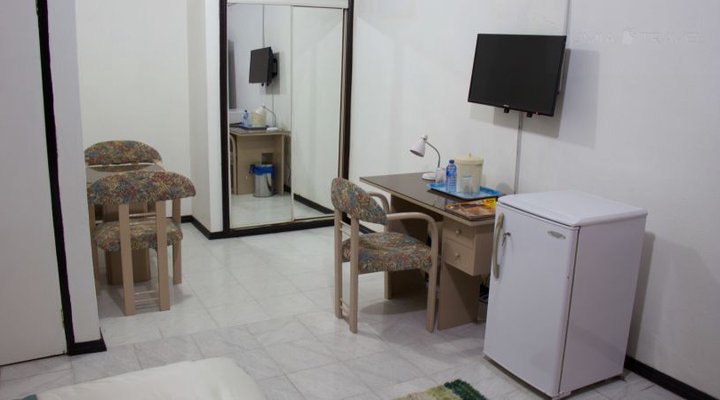 Hill View Hotel (McCarthy Hills)