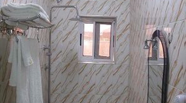 Nuoyong Empire Hotel