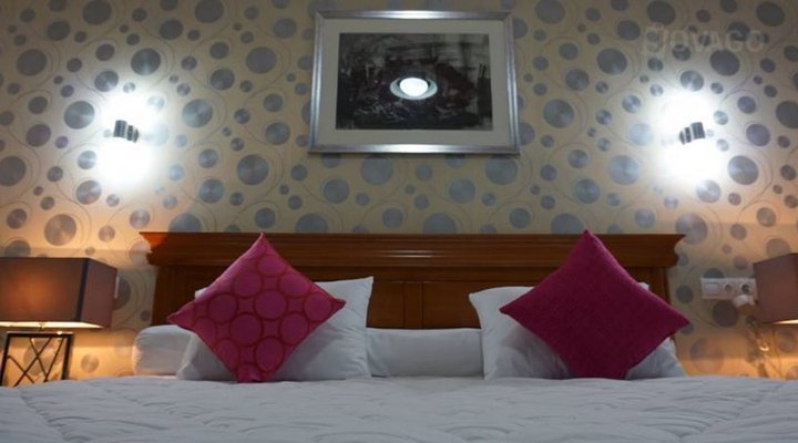 Hotel Maraval