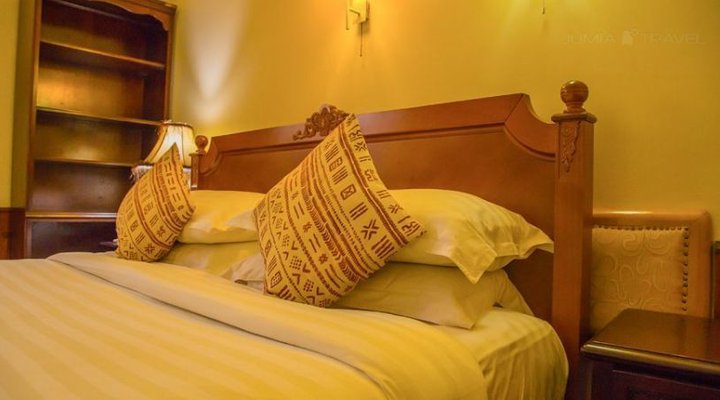 Shangri-La Kampala Club Hotel