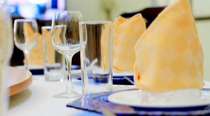 Shangri-La Kampala Club Hotel