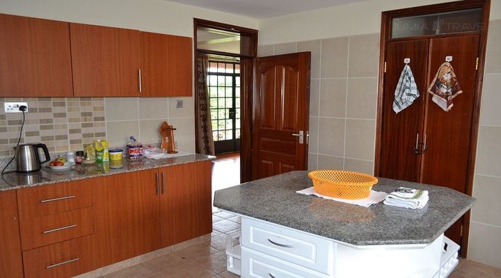 Nairobi Homestays - Fourways Junction Villa 3