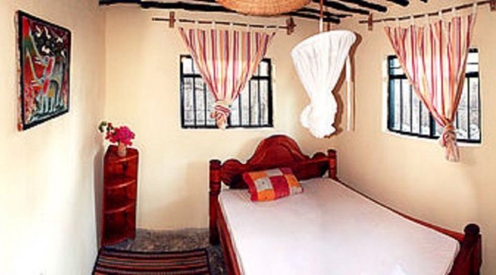 Nyamkwi White Sand