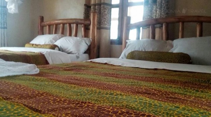 Tembo Safari Lodge